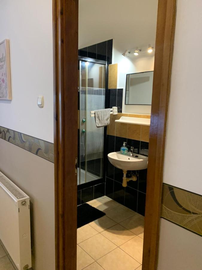 Apartamento Arthaus Roenoek Ronok Exterior foto