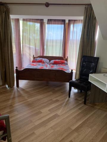 Apartamento Arthaus Roenoek Ronok Exterior foto