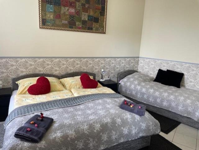Apartamento Arthaus Roenoek Ronok Exterior foto